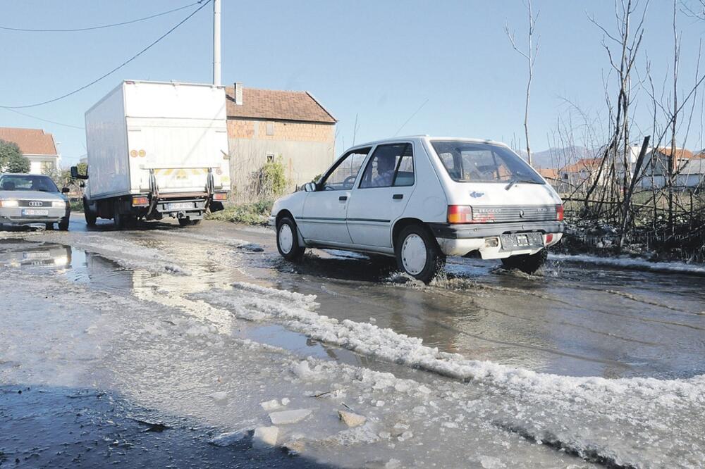 Zelenika, cijev, Foto: Luka Zeković