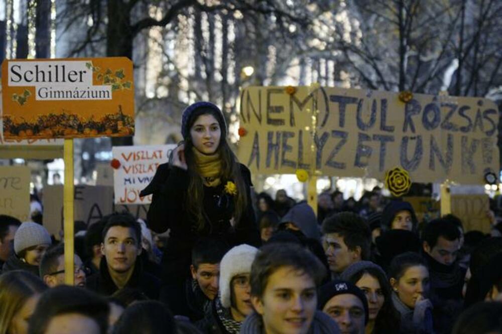 Mađarska, protest studenata, Foto: Beta/AP