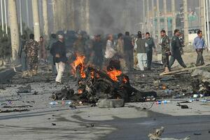 Avganistan: U napadu dvojice bombaša samoubica nastradalo najmanje...