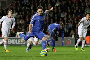 Lampard se izjednačio sa Kerijem Diksonom