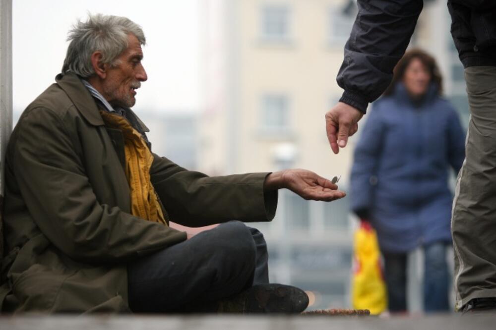 prosjak, Foto: Savjetnikuspjeha.com