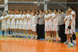 Heroji nacije na zagrijavanju