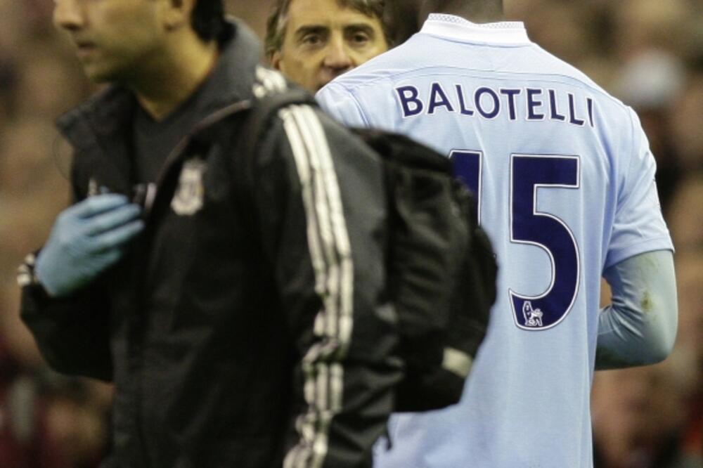 Mario Baloteli i Roberto Manćini, Foto: Beta/AP