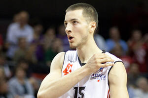 Partizan dovodi Lovernjea