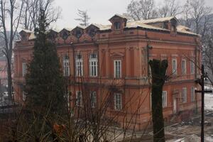 Postavljen privremeni krov na Ruskom poslanstvu