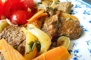 Juneći ramstek sa povrćem