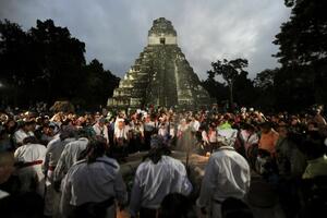 U zabavi povodom smaka svijeta turisti oštetili drevni hram Maja