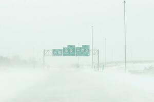 SAD: Sniježna oluja usmrtila osmoro ljudi