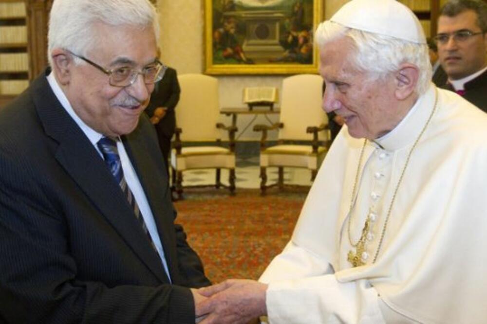 Papa i Mahmud Abas, Foto: Rojter