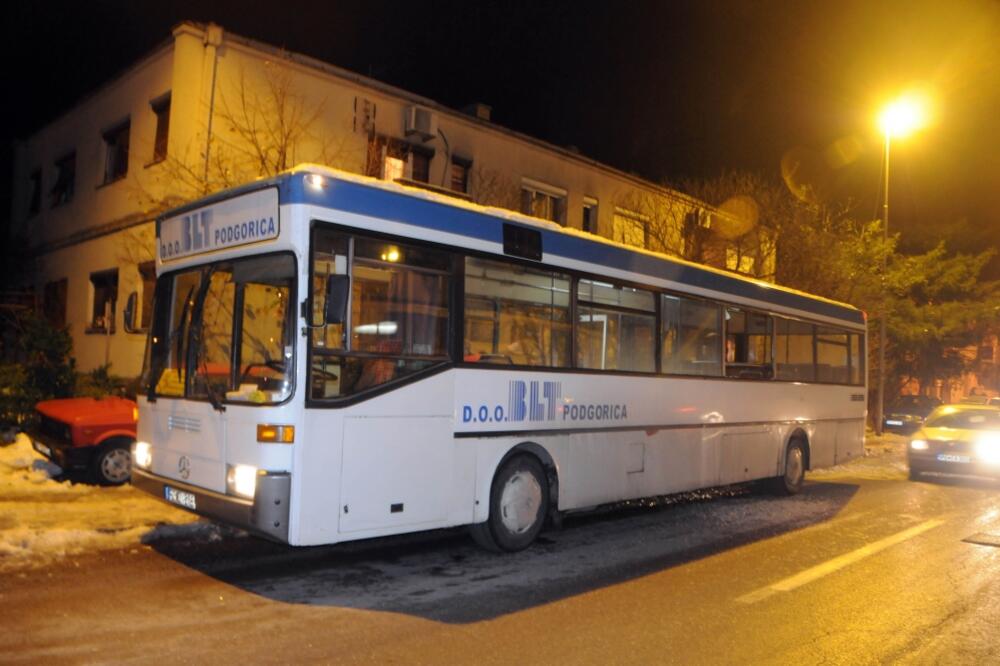 Autobus, Zabjelo, Foto: Boris Pejović