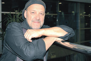 "Galija nije bend za lokale, ali ja rado sviram po lokalima"