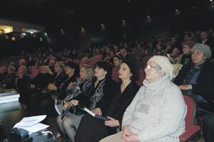 "Znamenite Novljanke" - monografija Lazara Seferovića