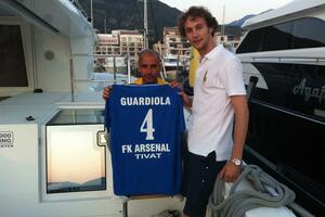 Čelzi nudi Gvardioli 24 miliona dolara godišnje