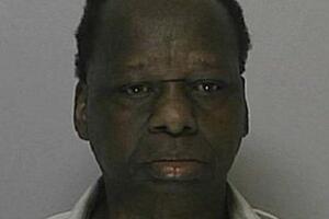 Stric Baraka Obame na saslušanju za deportaciju