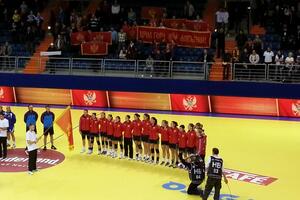 Crna Gora pregazila Island