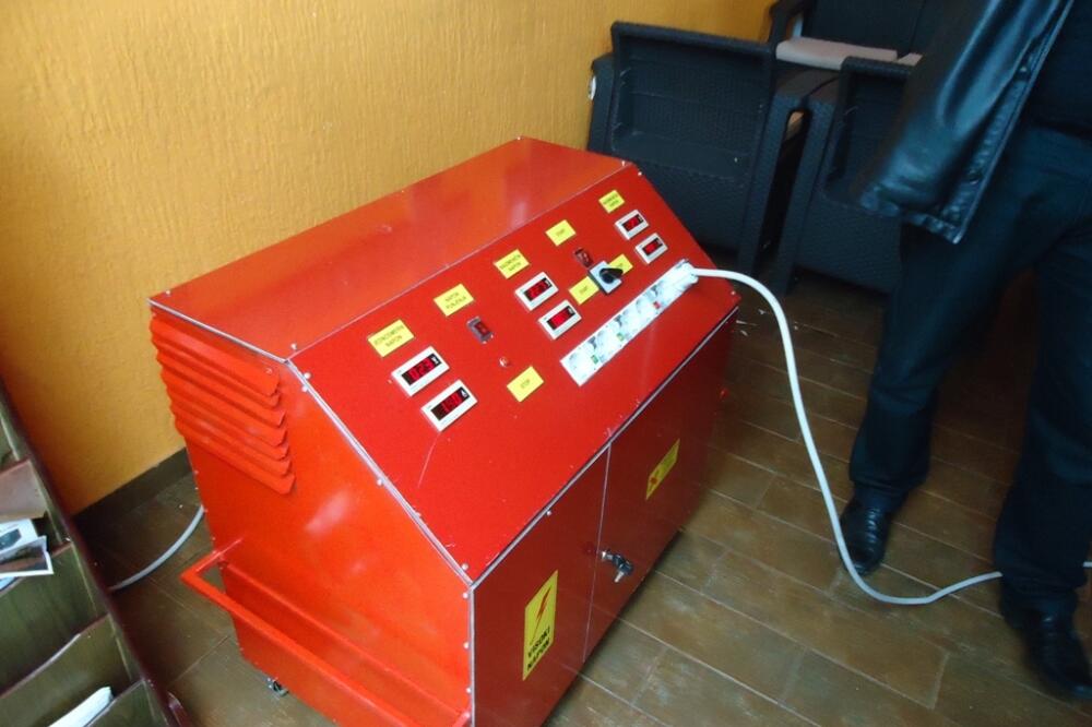 Agregat, Tivat, Foto: Siniša Luković