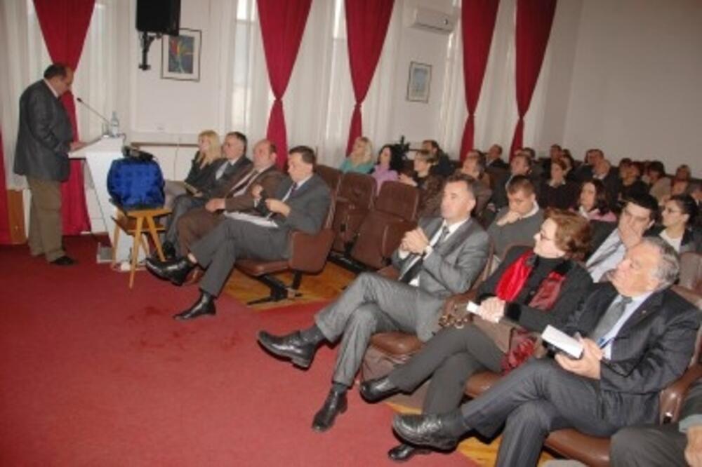 simpozijum_1, Foto: RABRENOVIĆ
