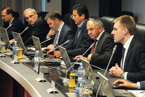 Vlada pripremila budžet za 2013. ali će čekati Đukanovića