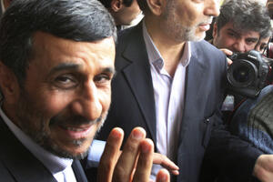 Ahmadinedžad čestitao Hamasu pobjedu nad Izraelom