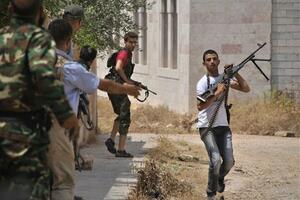 Sirija: Pobunjenici zauzeli vojnu bazu u pokrajini Deir al-Zor