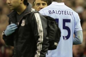 Manćini: Baloteli može da bude kao Mesi i Ronaldo