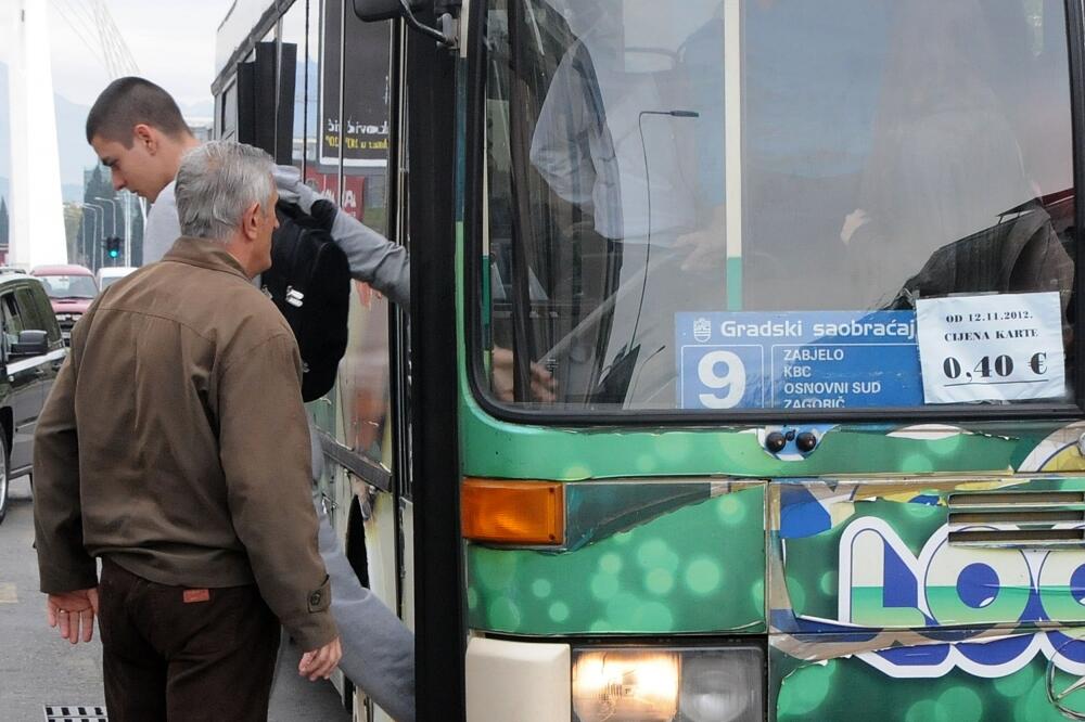 autobusko stajalište, Foto: Zoran Đurić