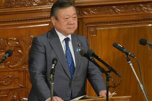 Japanski ministar se izvinio jer je kasnio tri minuta, opozicija...