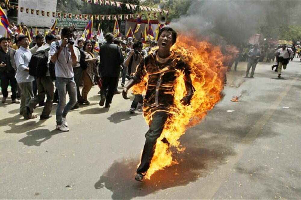 Samospaljivanje, Foto: Telegraph.co.uk