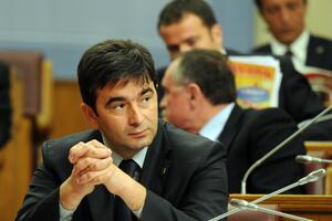 Medojević: Đukanović se vraća   zbog imuniteta