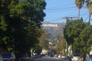 Počelo renoviranje holivudskog znaka u Los Anđelesu