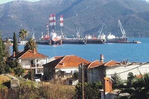 Upecali avio-bombu pa je vratili u more