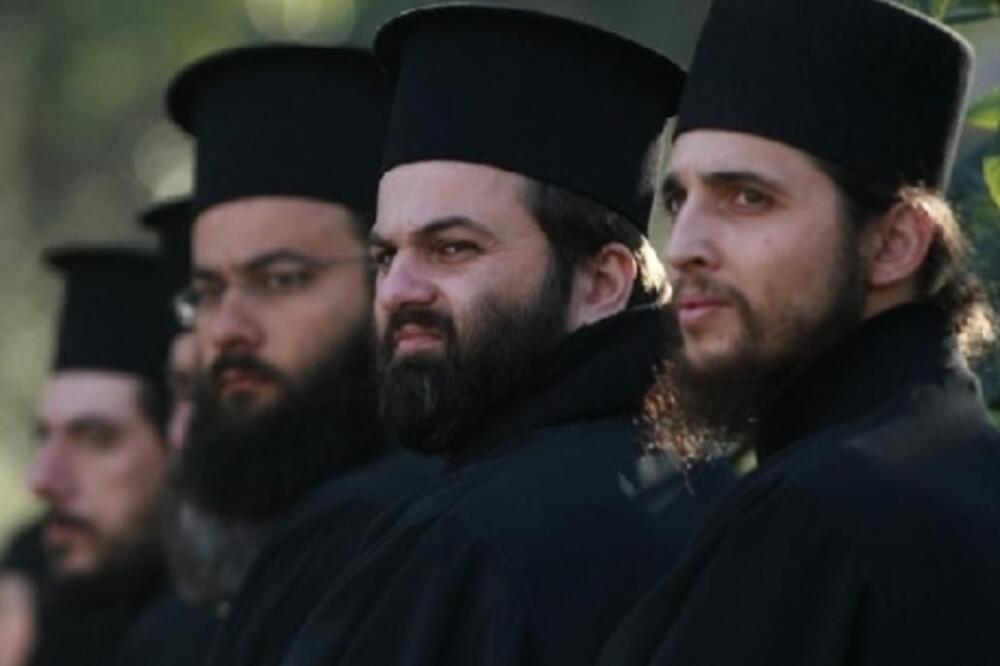 Pravoslavni sveštenici, Foto: Reuters