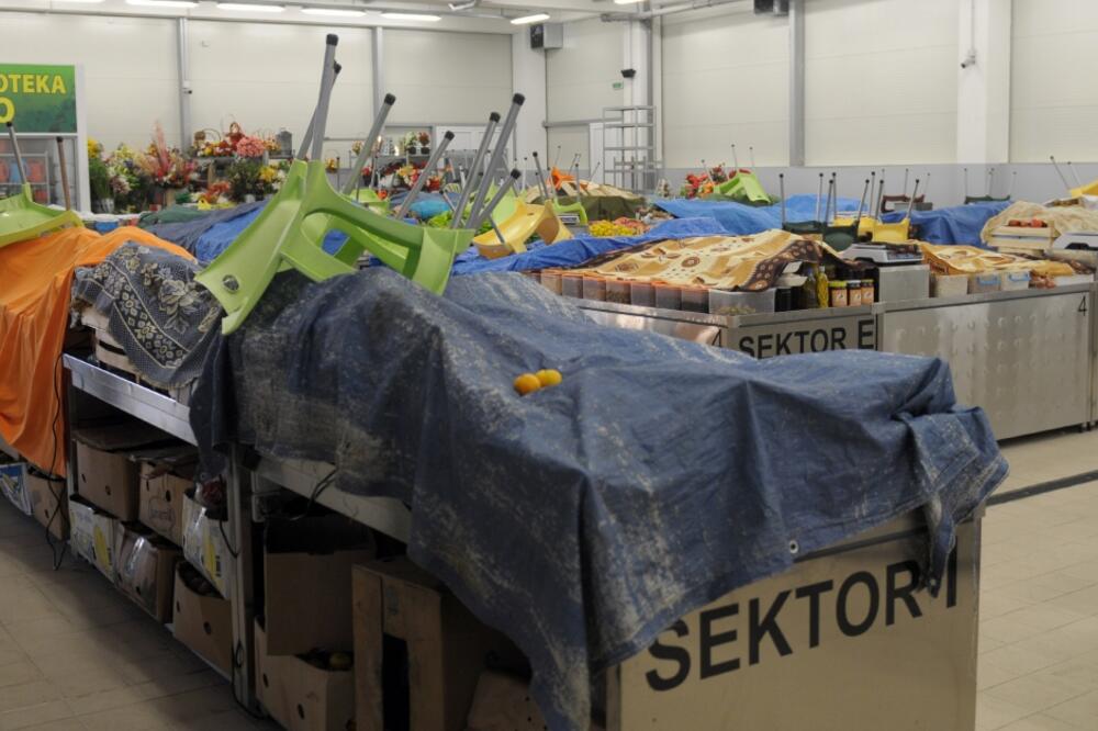 Bazar Blok 5, Foto: Savo Prelević