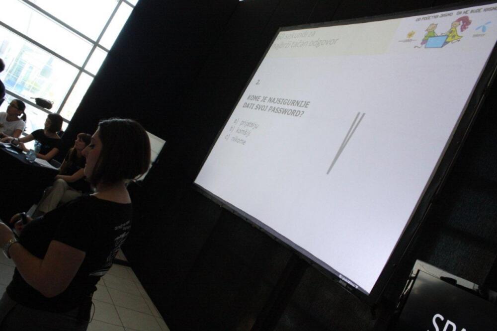 Spajamo generacije, Telenor, Foto: Telenor