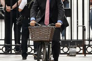 Ostavka ministra zbog grubosti prema policajcu