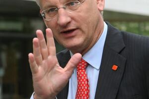 Bilt poručio Srbiji: Zaboravite podjelu Kosova