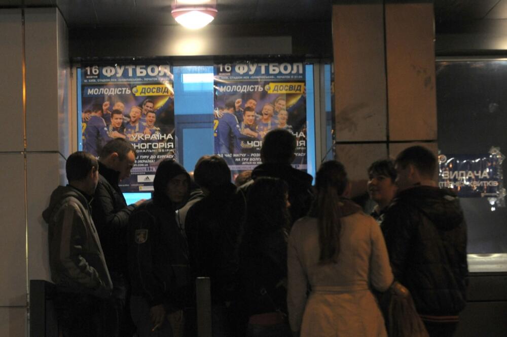 Karte, Foto: Savo Prelević