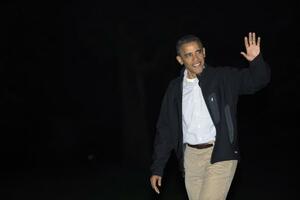 Obama Romniju: Duguješ istinu američkom narodu
