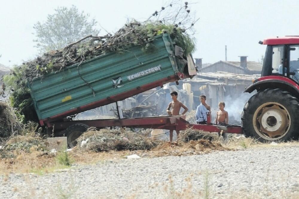 Konik, divlja deponija, Foto: Luka Zeković