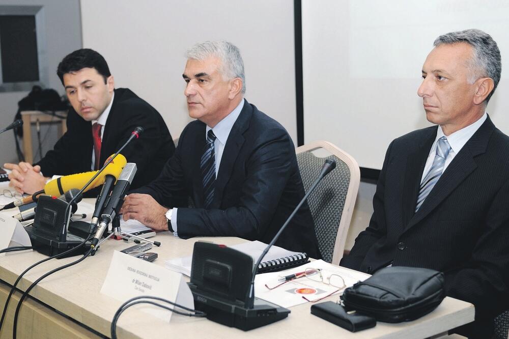 Senat DRI, Branislav Radulović, Miroslav Ivanišević, Foto: Savo Prelević