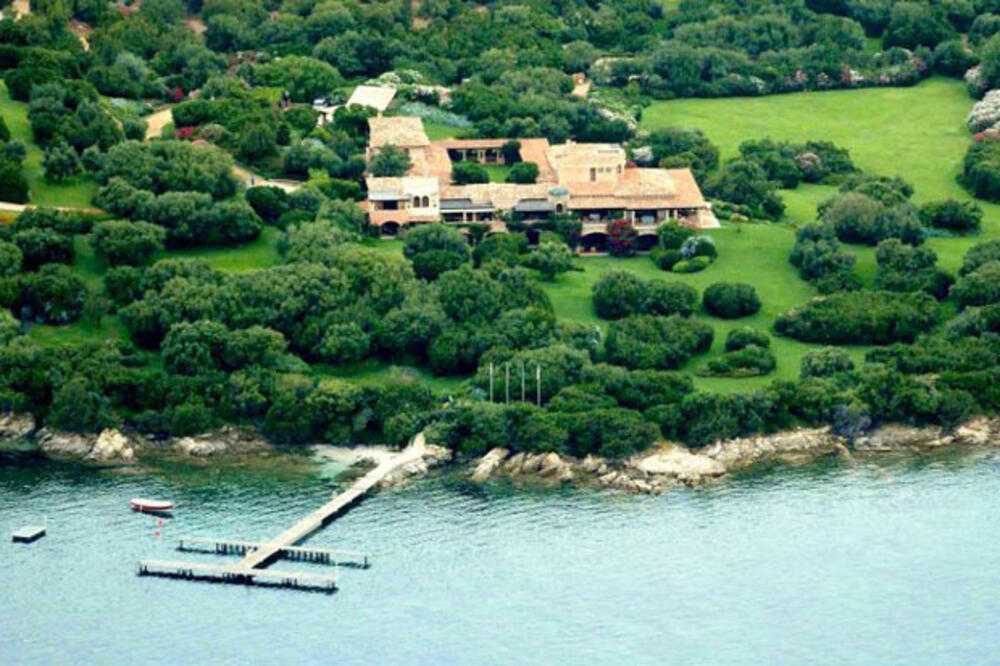 vila Certosa, Foto: Architizer.com