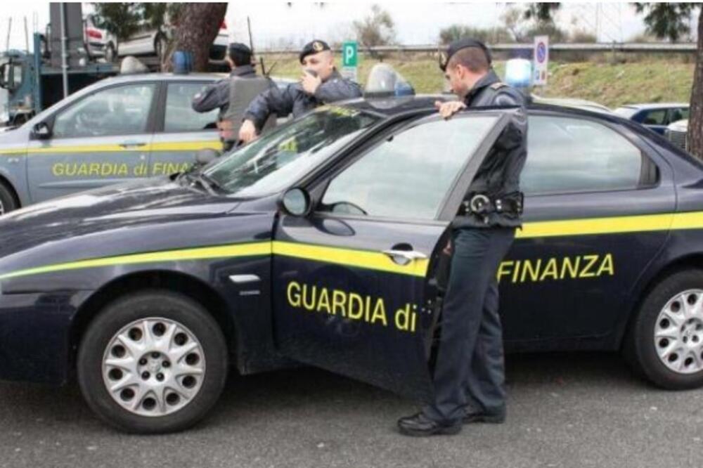 Italija policija, Foto: Qn.quotidiano.ne