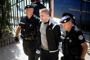 Sinu Nasera Keljmendija mjesec dana pritvora