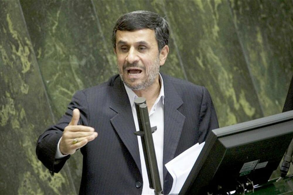Ahmadinedžad, Foto: Rojters