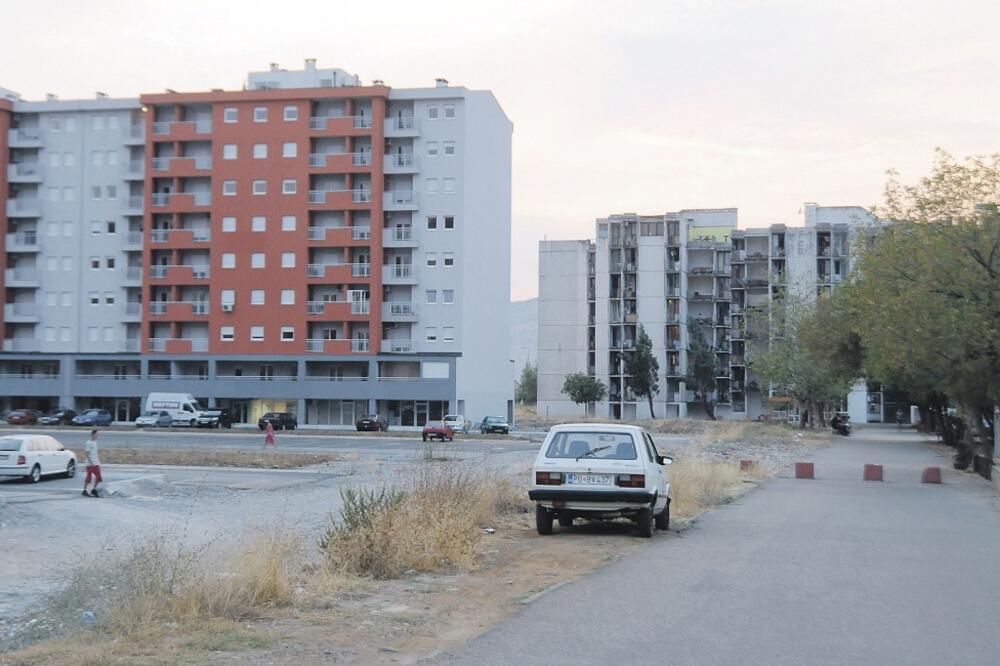 Zgrada kod studentskog doma, Foto: Luka Zeković