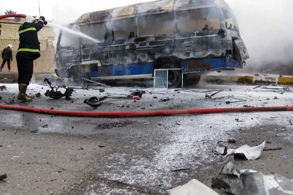 Irak bomba, Foto: Rojters