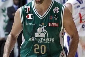 Montepaski povlači dresove Mekintajera i Stonruka