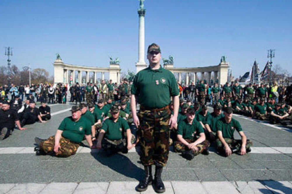 Romska garda, Foto: Hungarofechet