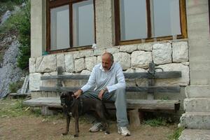 "Mala" se vraća u Njemačku: Prijatelji pokojnog Rolfa dolaze po psa