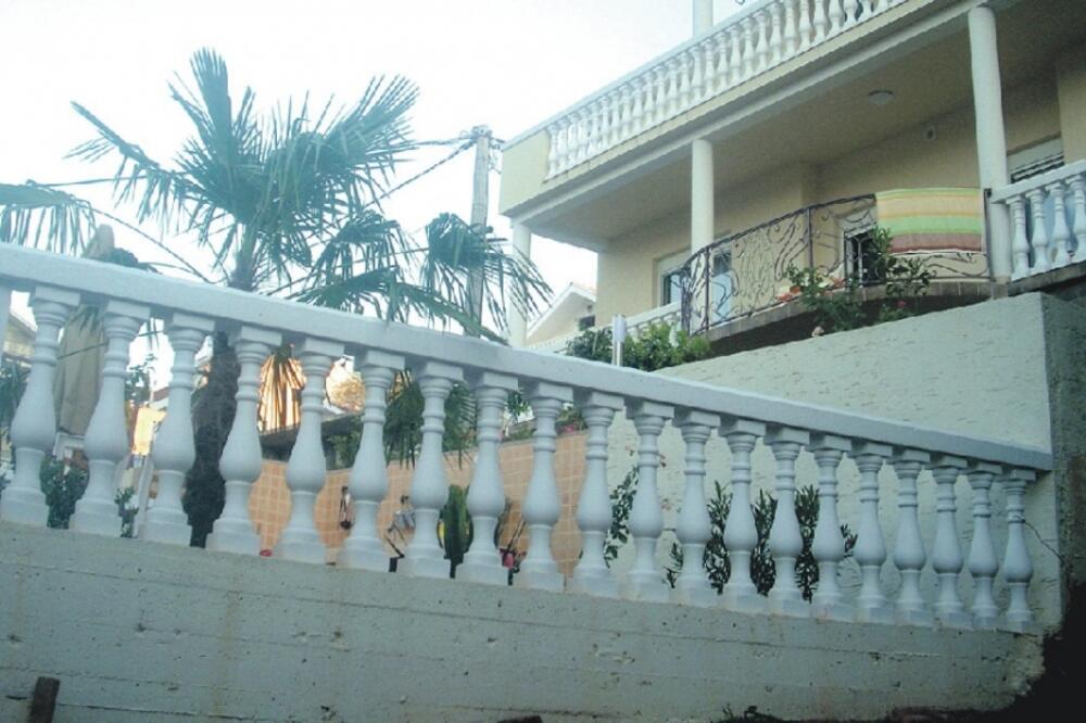 Tivat, kuća Rusa, Foto: Arhiva Vijesti